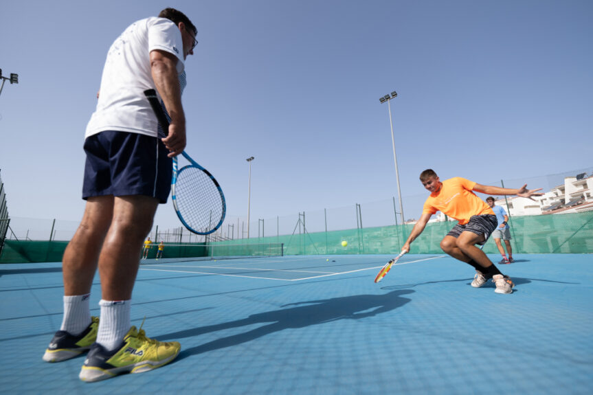 become a professional tennis player