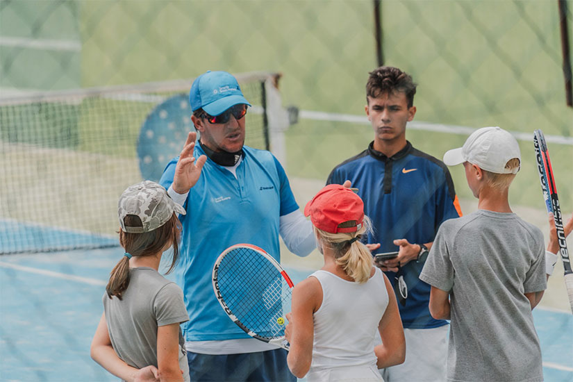kids tennis group lessons